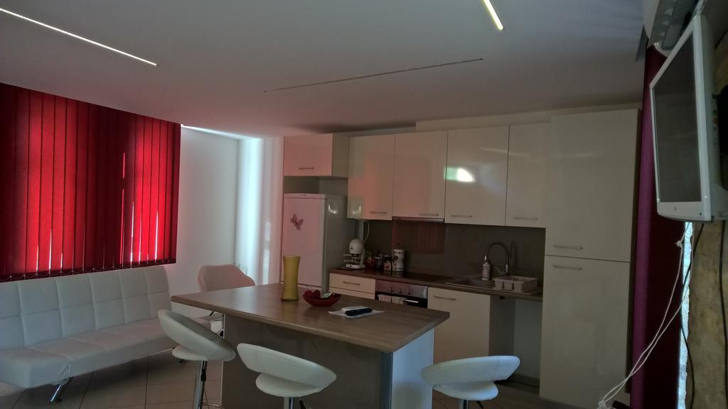 Kazinczy Apartment Kecskemét Exteriör bild